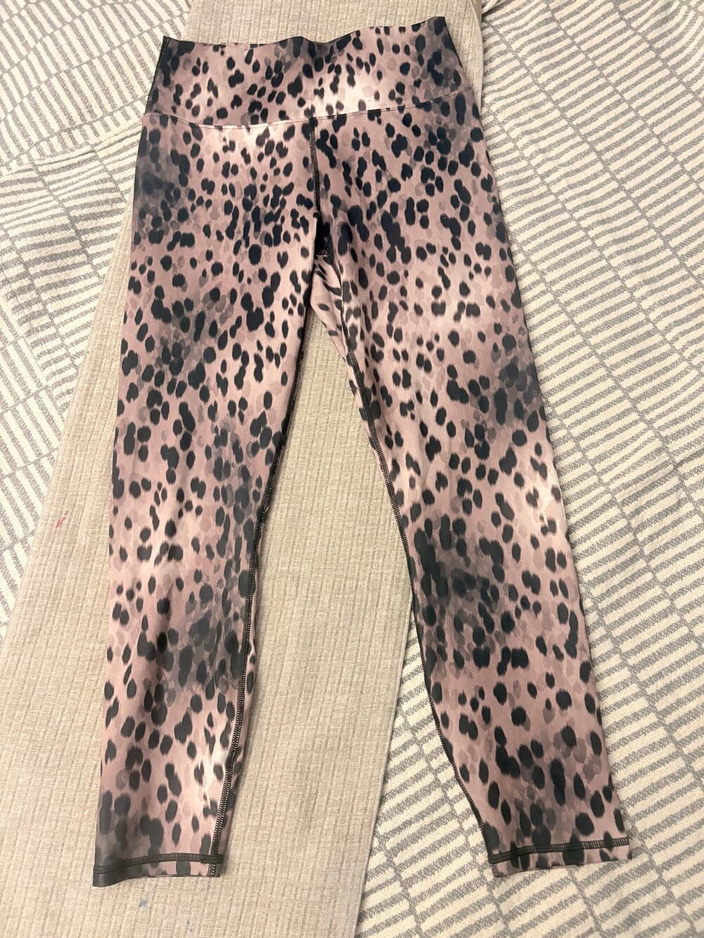 Women’s Fabletics Leggings